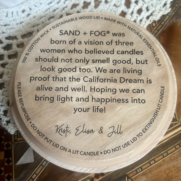 Tahitian Vanilla Scented Candle - Picture 10 of 16